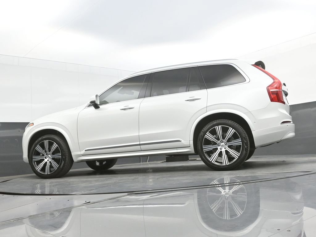 Certified 2025 Volvo XC90 B6 Ultra w/ Protection Package image 32