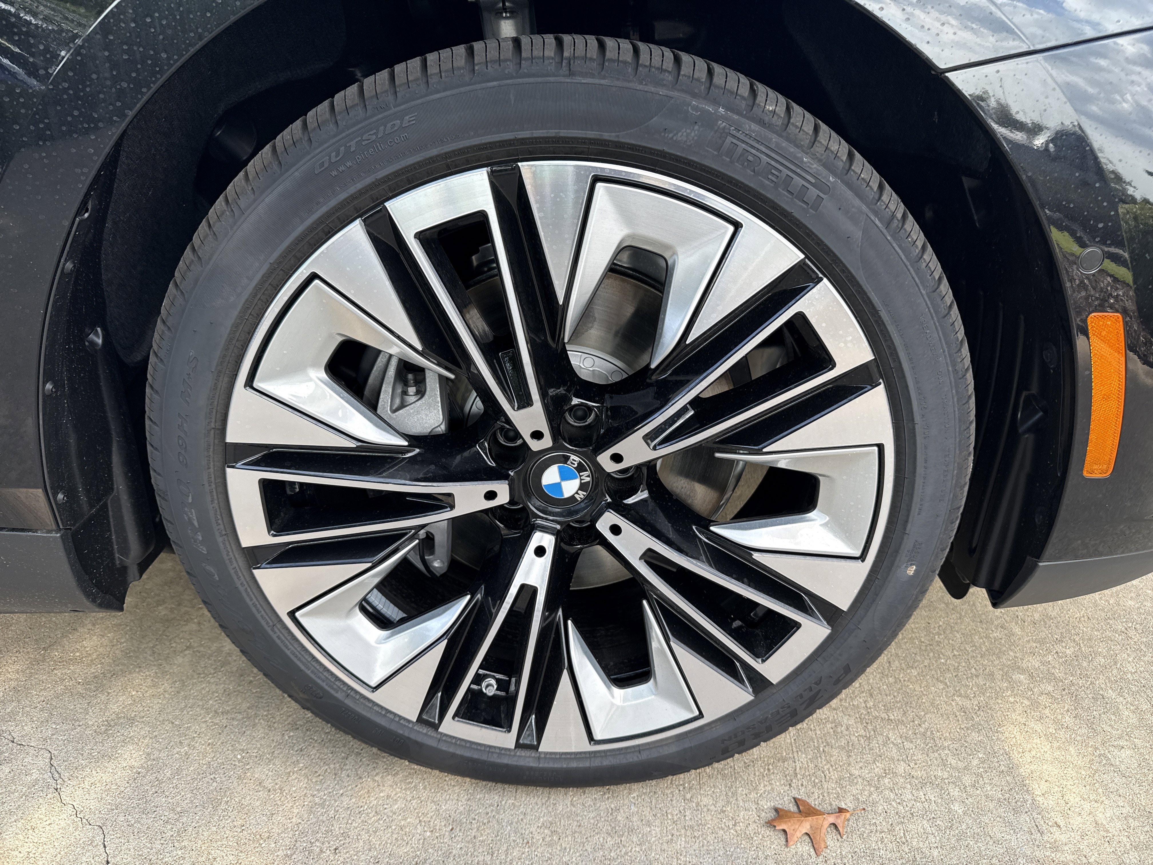 New 2026 BMW i5 eDrive40 image 28
