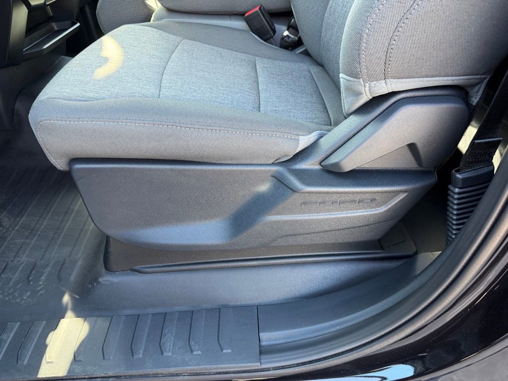 Used 2025 Ford F150 XL w/ Equipment Group 103A High image 6