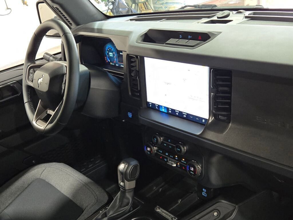 New 2025 Ford Bronco Big Bend image 7