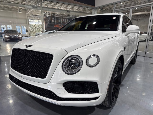 Used 2018 Bentley Bentayga image 21