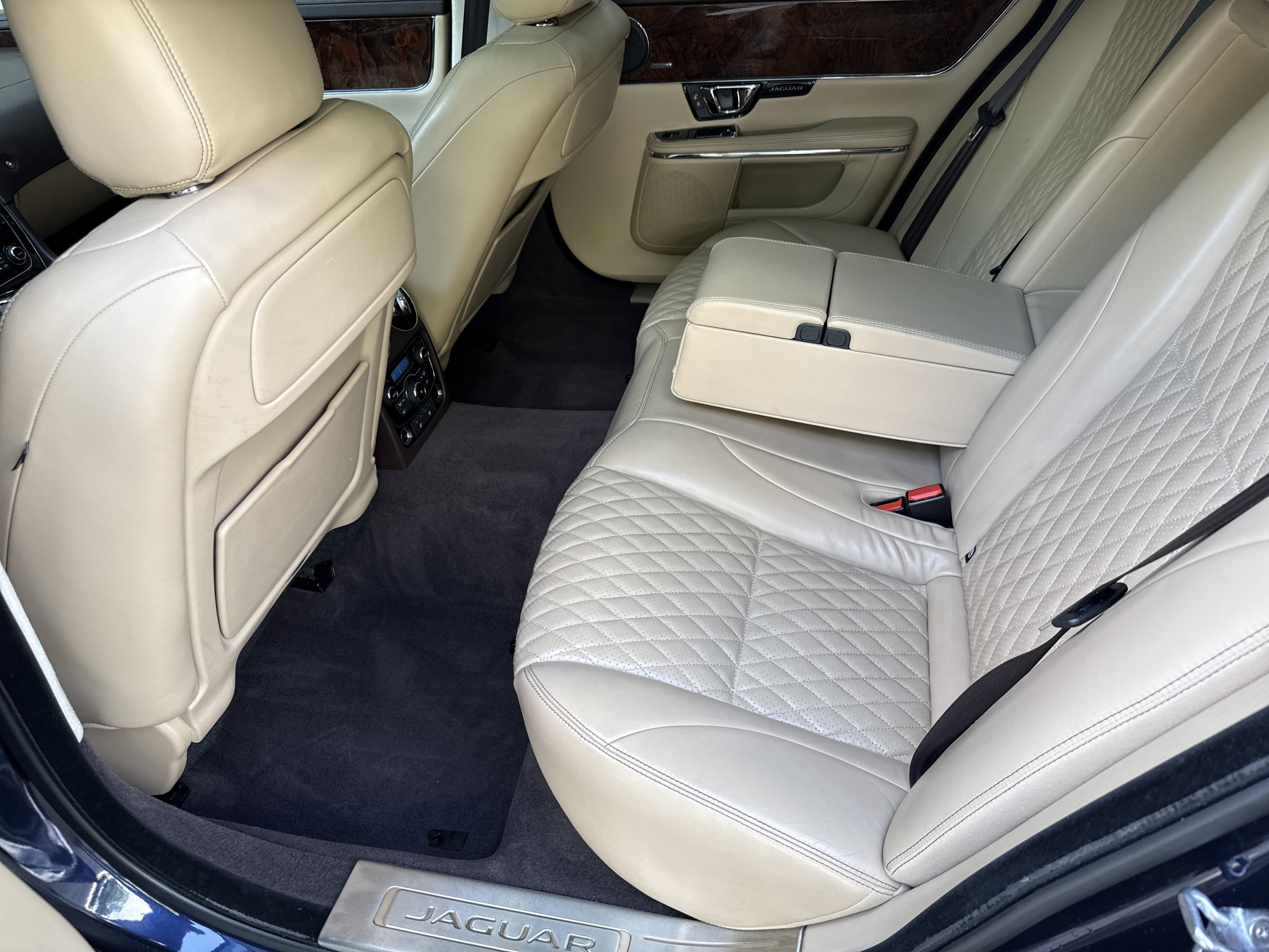 Used 2016 Jaguar XJ L Portfolio AWD/4WD image 20