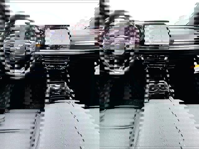 New 2026 Chevrolet Traverse LT w/ Driver Confidence Package image 11