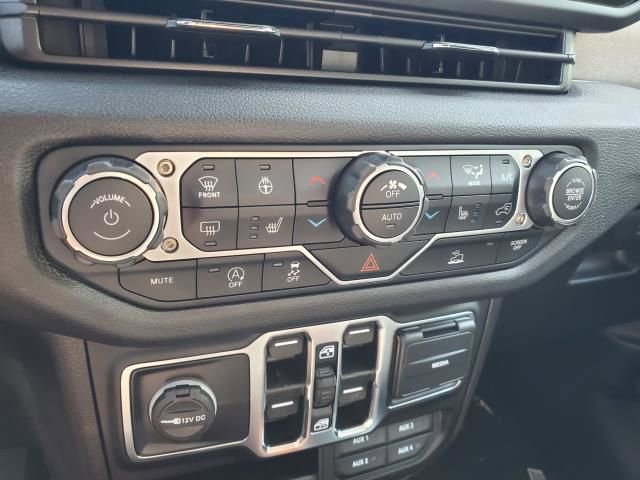 New 2025 Jeep Gladiator Sport image 24