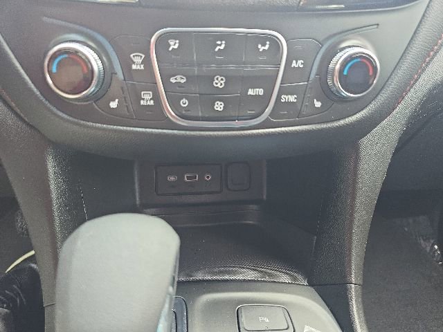 Used 2022 Chevrolet Equinox RS AWD/4WD image 24