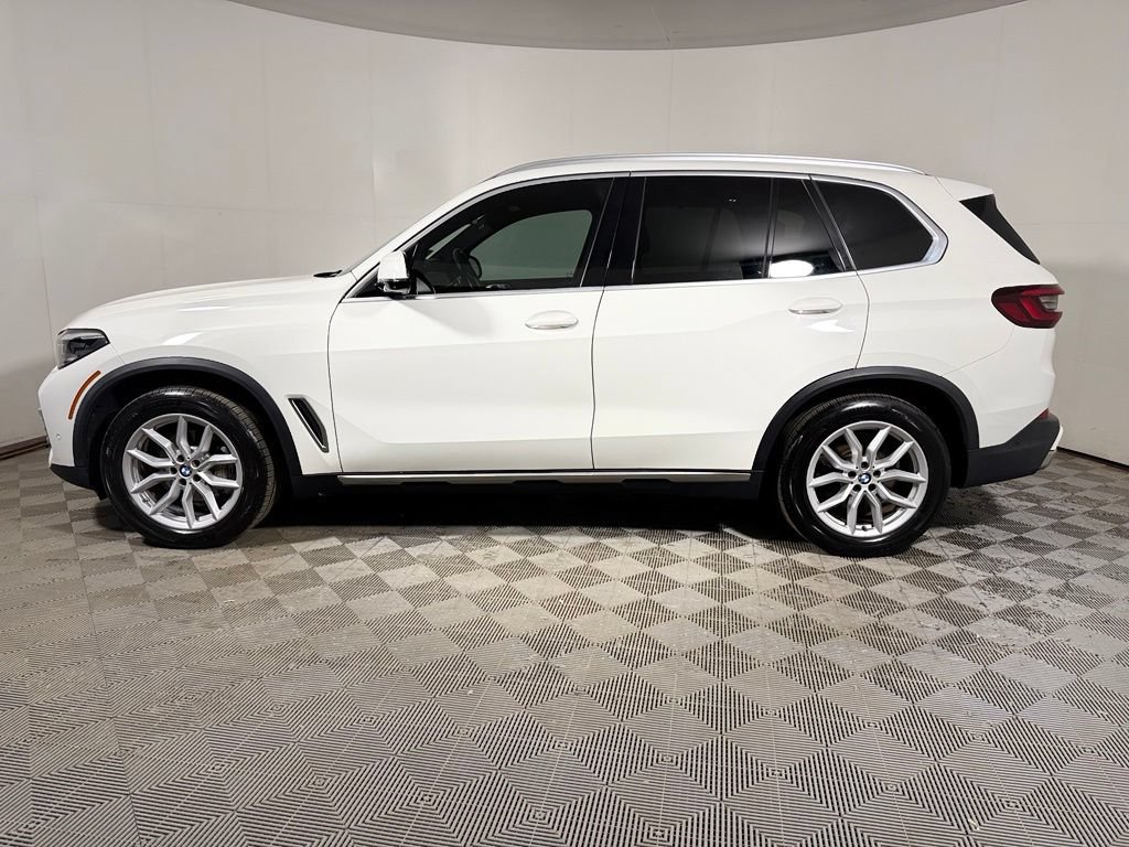 Used 2021 BMW X5 xDrive40i w/ Convenience Package AWD/4WD image 3
