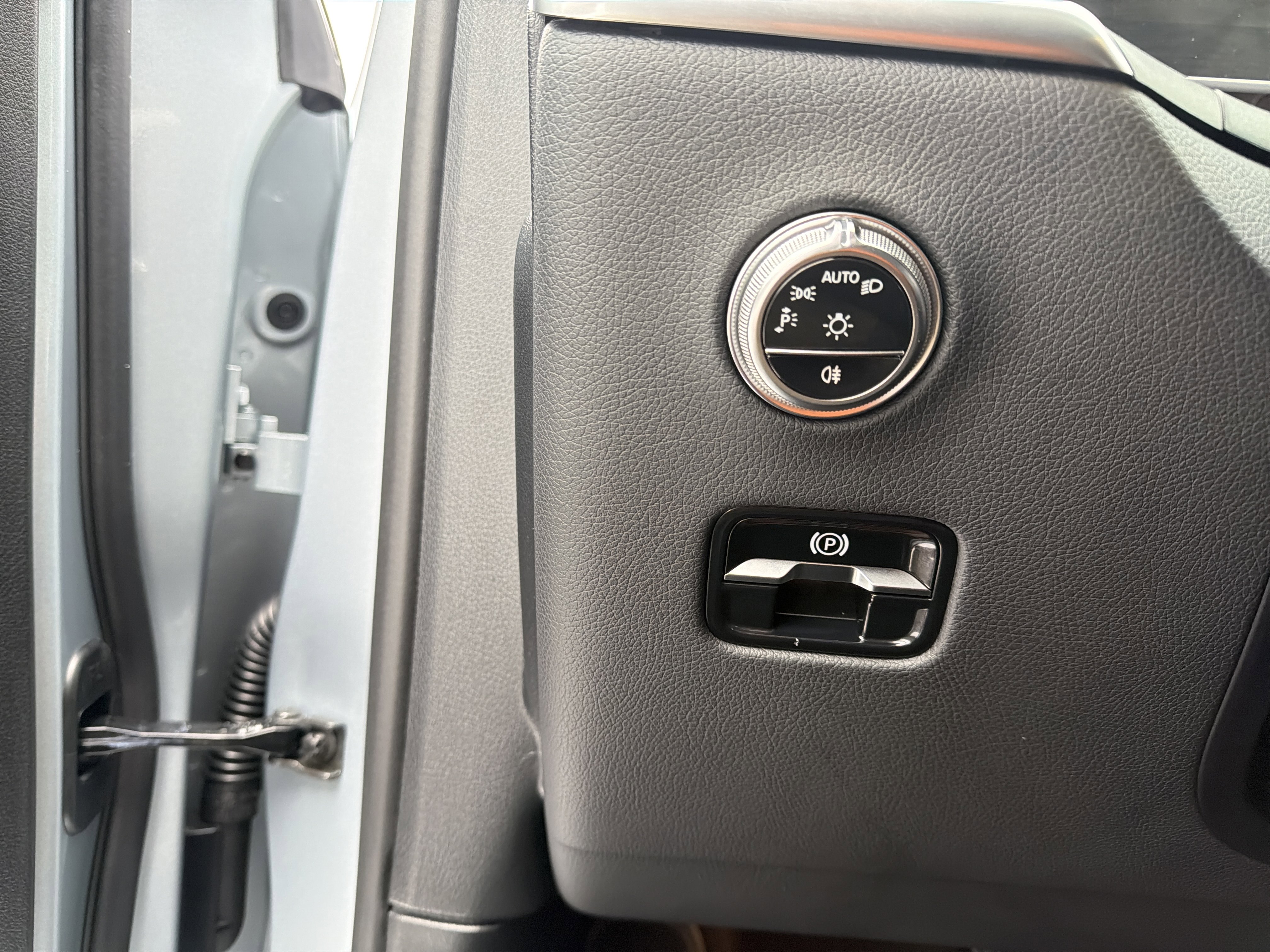 Used 2026 Mercedes-Benz GLC 300 4MATIC image 15