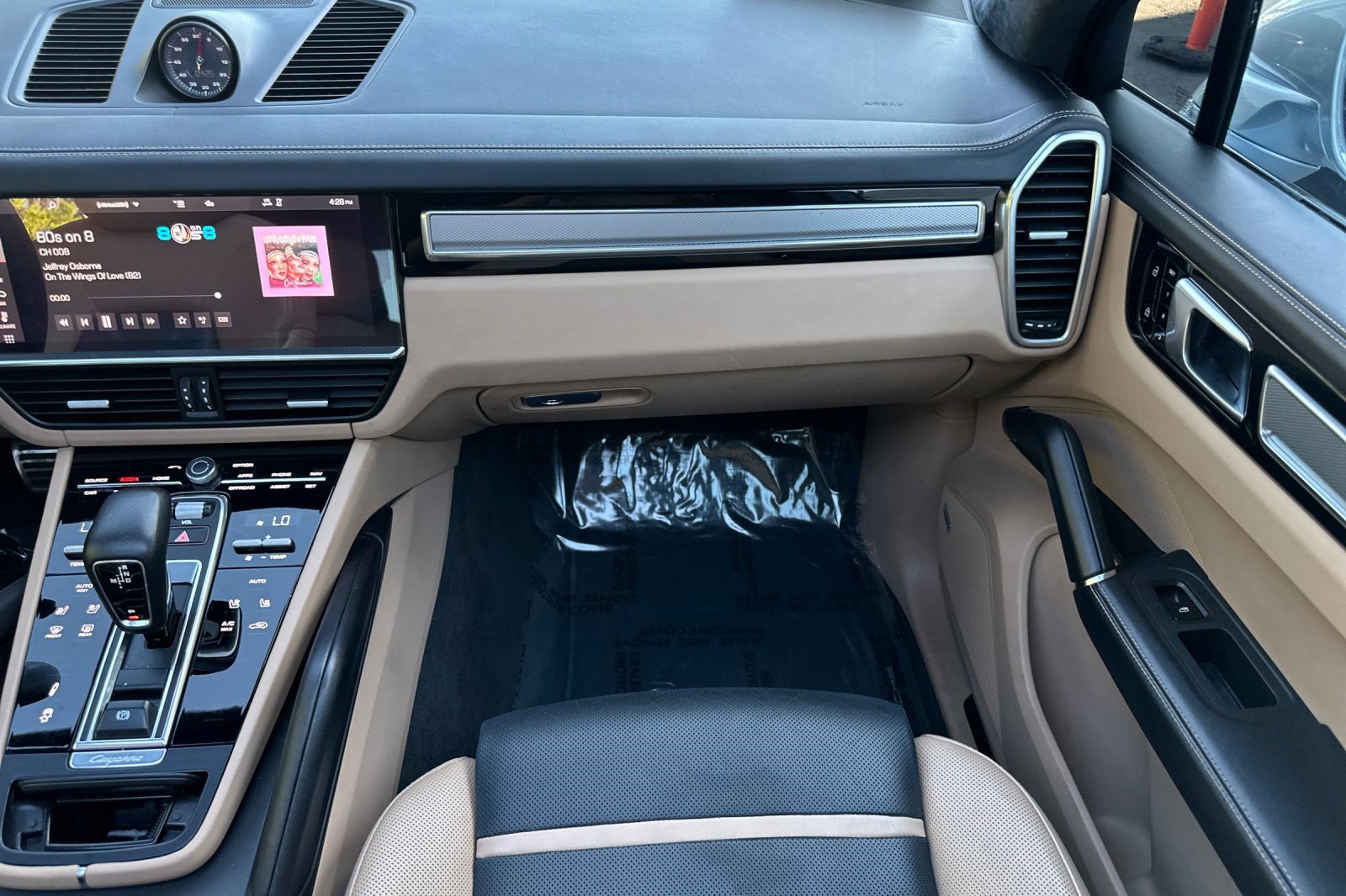 Used 2021 Porsche Cayenne GTS image 29