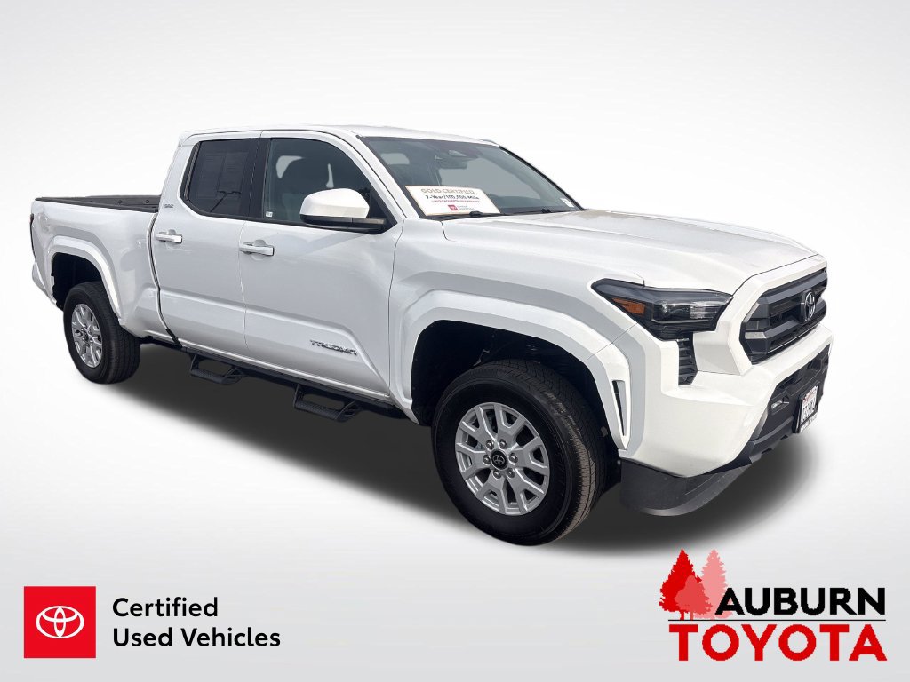 Certified 2025 Toyota Tacoma SR5 AWD/4WD image 4