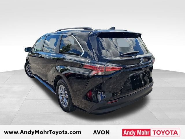 Used 2021 Toyota Sienna XLE w/ XLE Plus Package FWD image 5