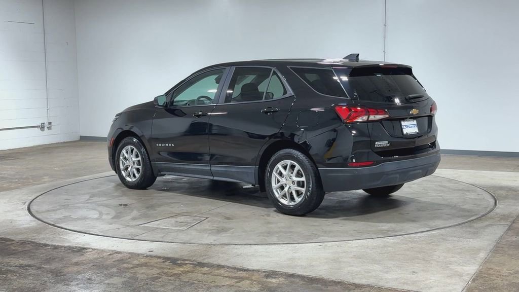 Used 2022 Chevrolet Equinox LS FWD image 6