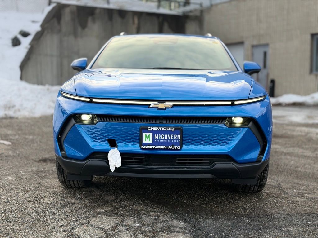 New 2026 Chevrolet Equinox EV LT image 9
