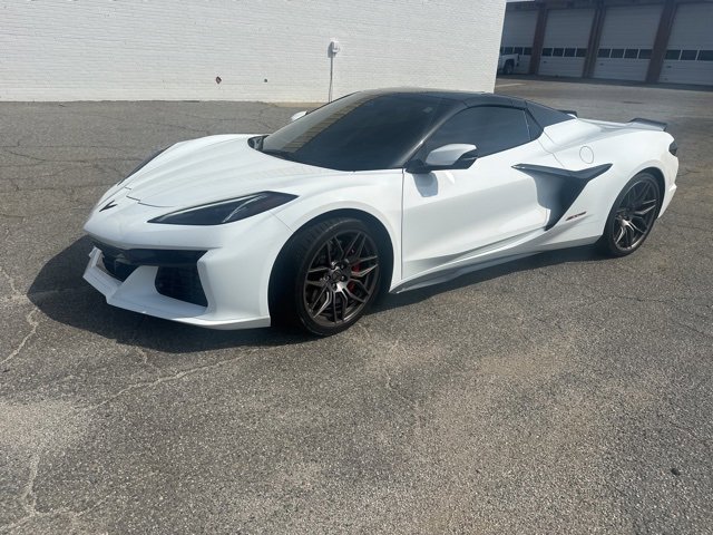 Used 2025 Chevrolet Corvette Z06 w/ Battery Protection Package image 2