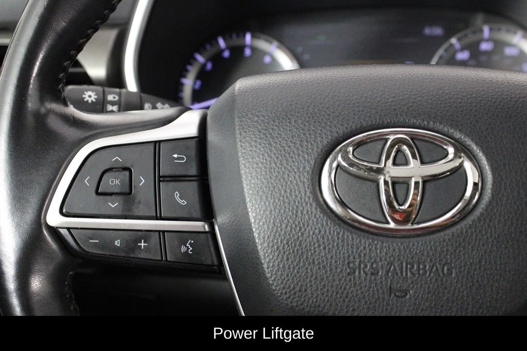 Used 2023 Toyota Highlander XLE FWD image 8
