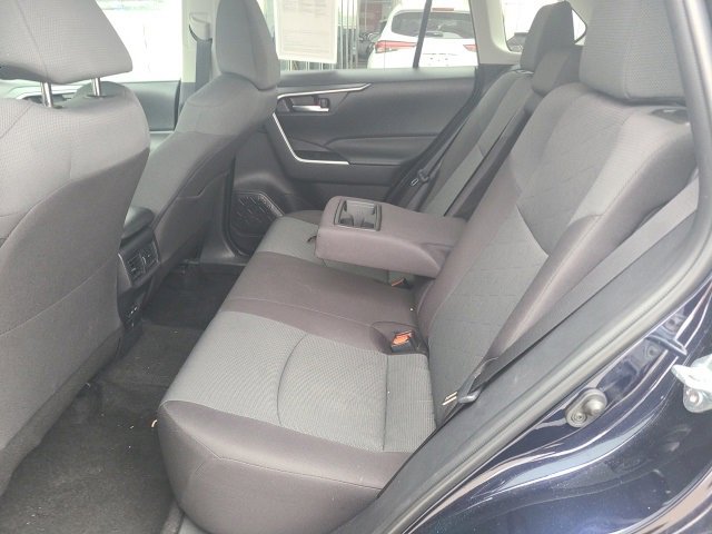 Used 2025 Toyota RAV4 XLE image 13