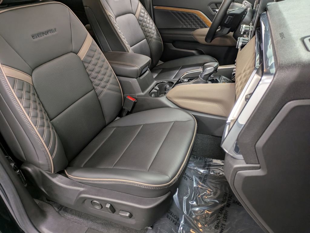 Used 2023 GMC Canyon Denali image 29