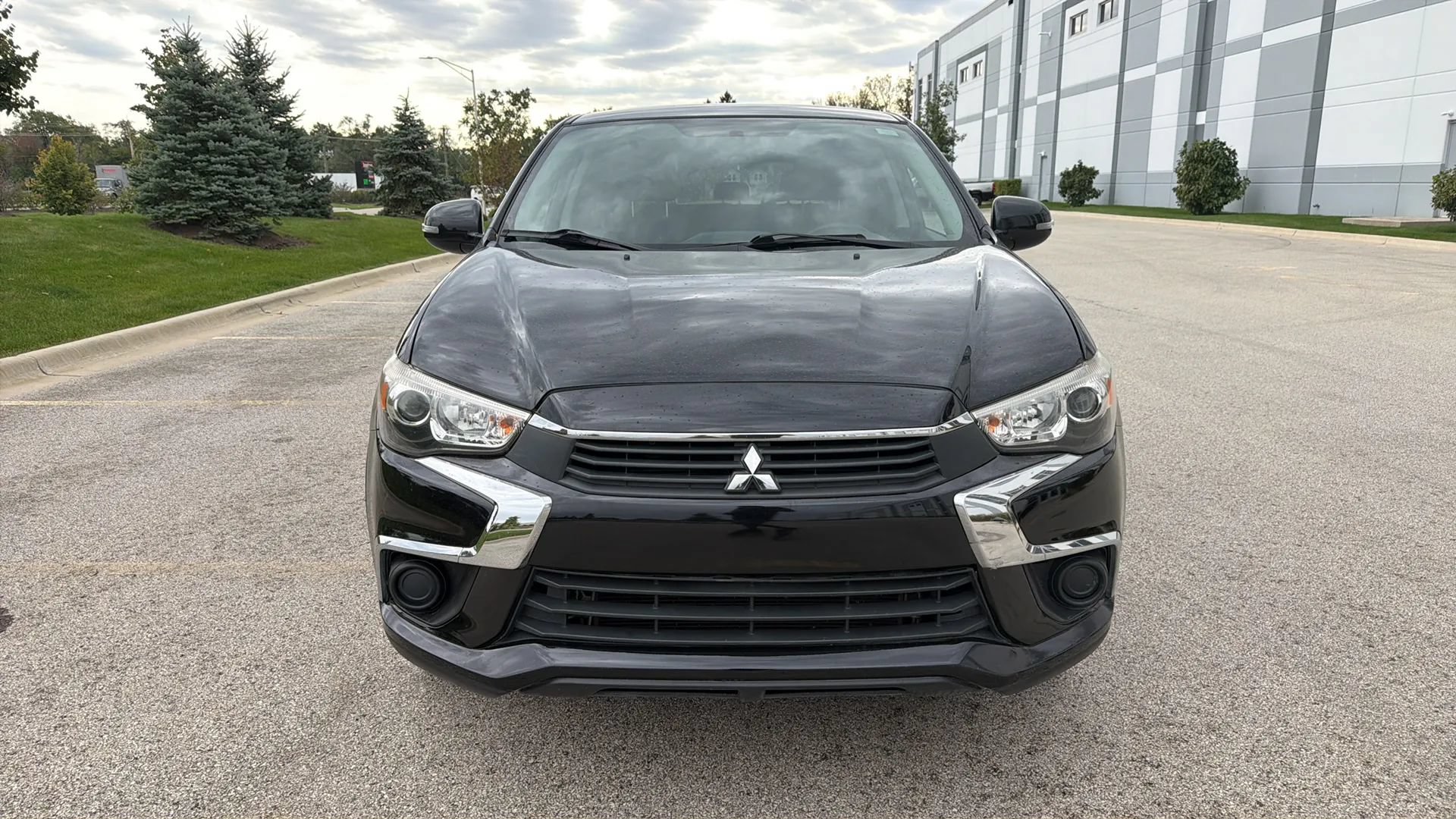 Used 2017 Mitsubishi Outlander Sport LE FWD image 2