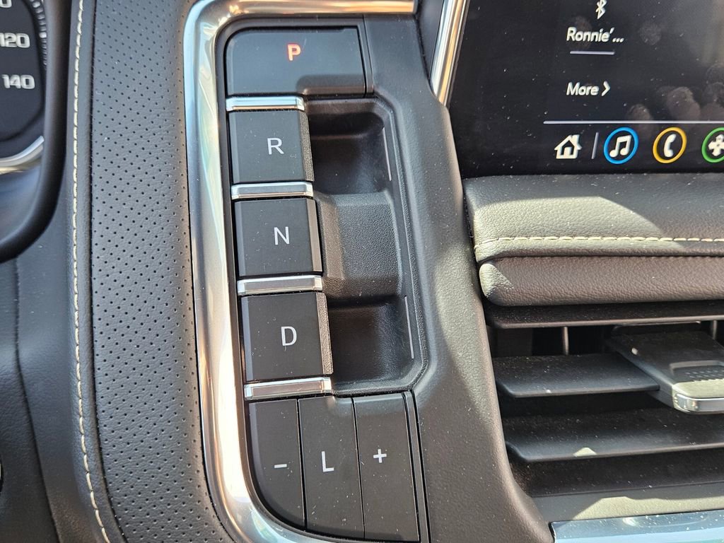 Used 2021 GMC Yukon SLT w/ SLT Premium Package image 25