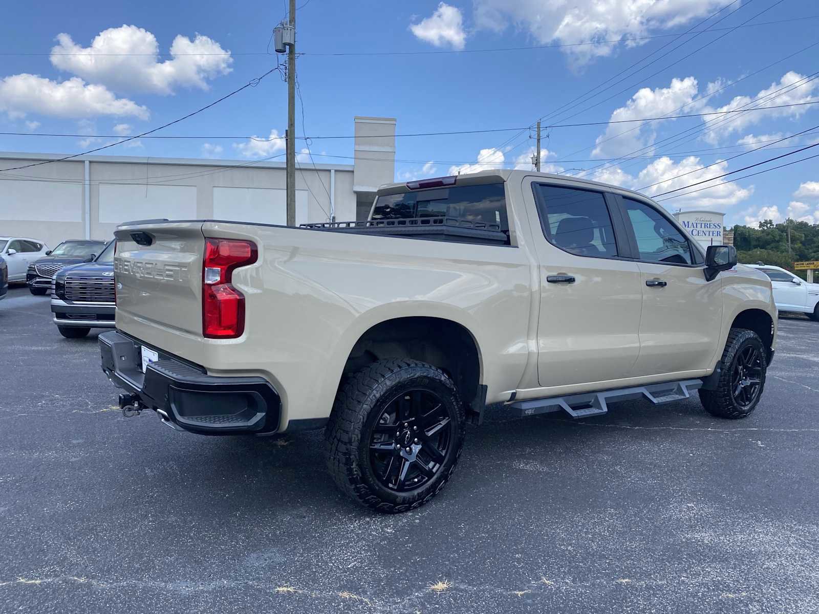Used 2022 Chevrolet Silverado 1500 LT Trail Boss w/ LT Trail Boss Premium Package image 10