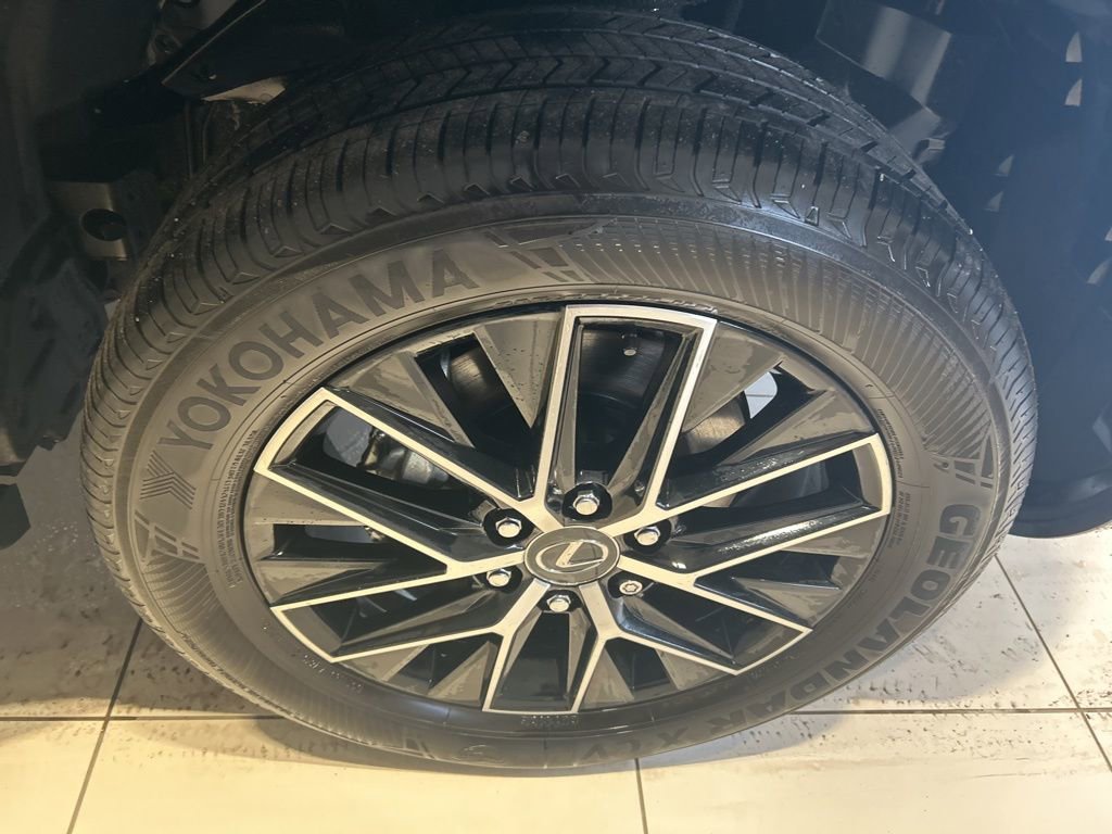 Used 2025 Lexus GX 550 image 25