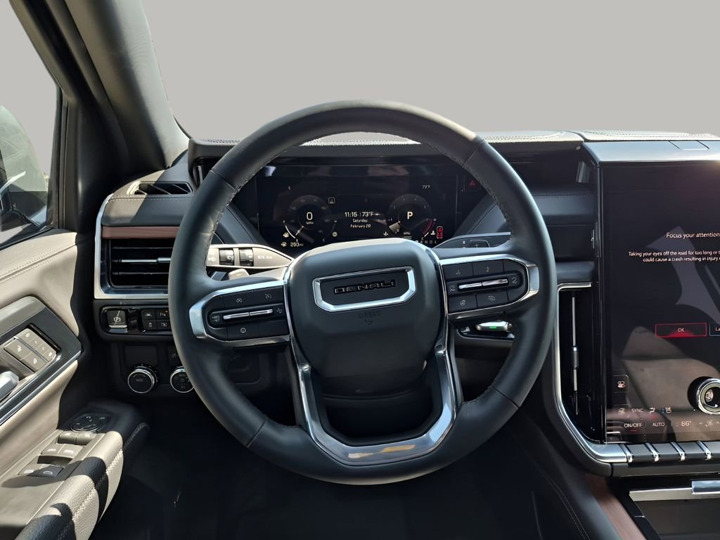 Used 2025 GMC Yukon XL Denali image 24