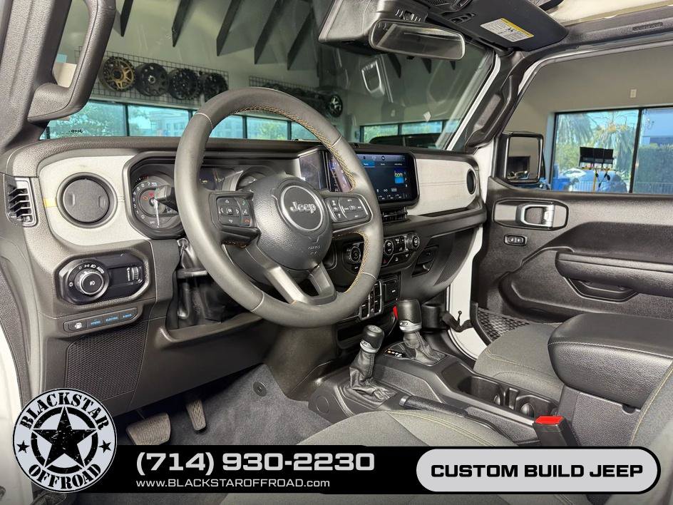 Used 2024 Jeep Wrangler Unlimited AWD/4WD image 12