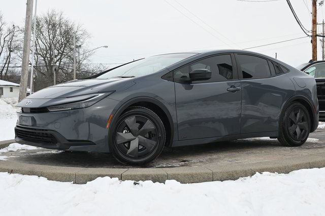 Used 2023 Toyota Prius LE