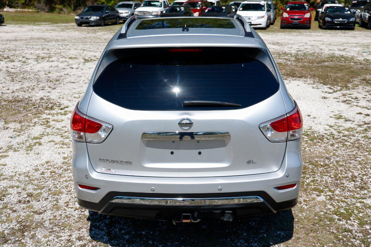 Used 2013 Nissan Pathfinder SL w/ SL Premium Pkg image 9