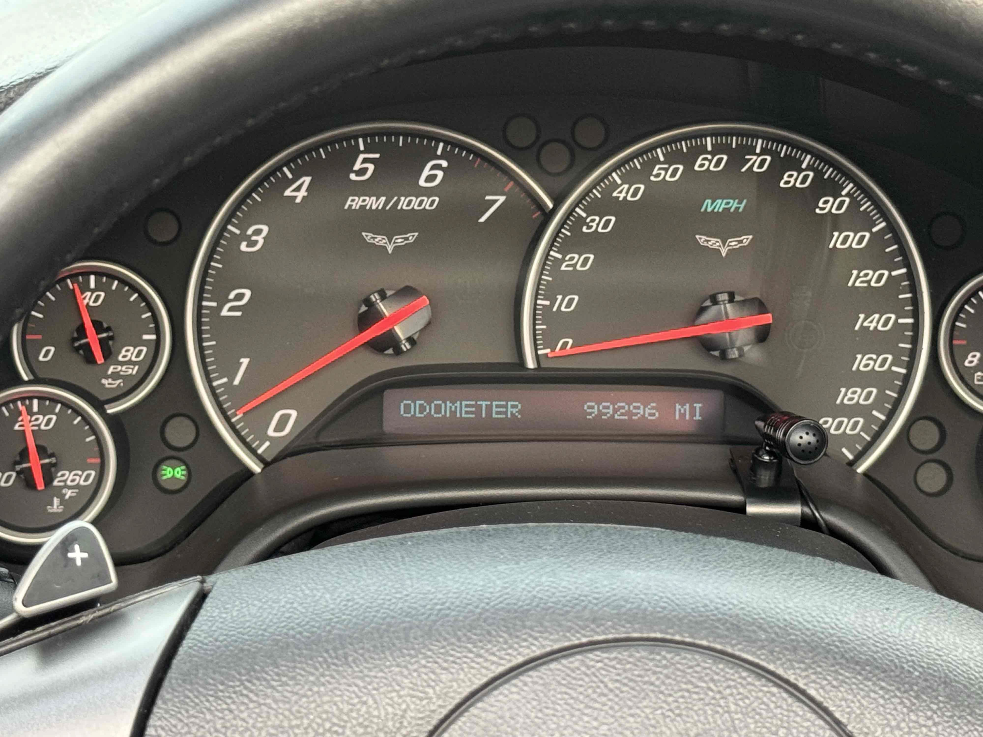 Used 2007 Chevrolet Corvette Coupe w/ Preferred Equipment Group RWD image 9