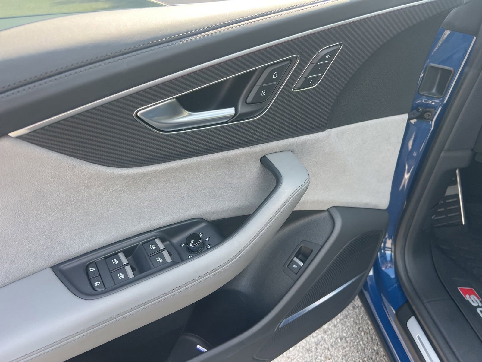 Used 2024 Audi SQ8 Prestige AWD/4WD image 21