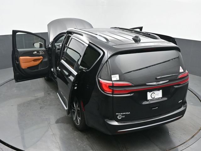New 2026 Chrysler Pacifica Pinnacle image 64