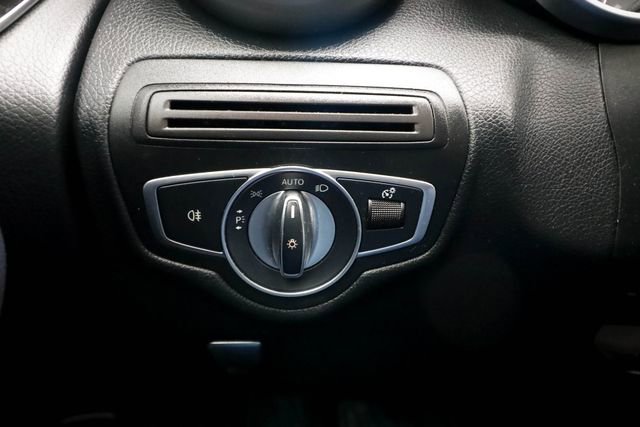 Used 2017 Mercedes-Benz GLC 300 4MATIC image 48