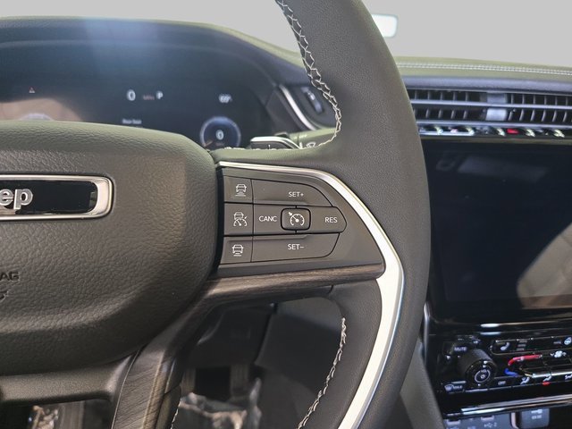 New 2025 Jeep Grand Cherokee Limited w/ Trailer Tow Package image 21