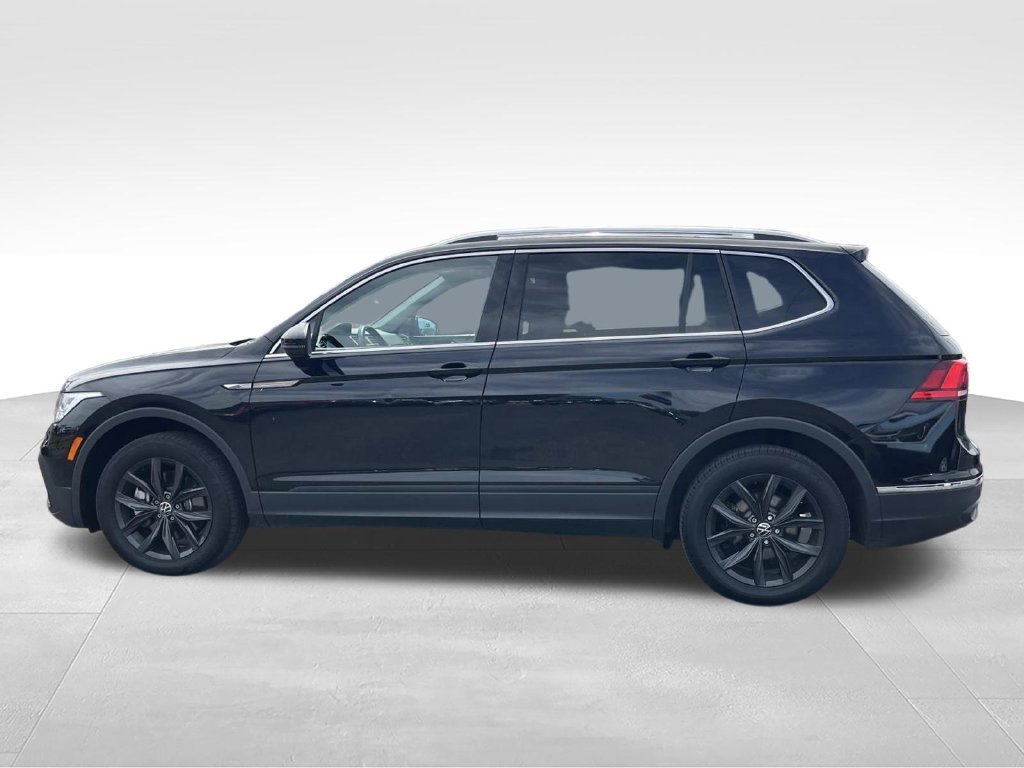 Used 2024 Volkswagen Tiguan SE AWD/4WD image 8
