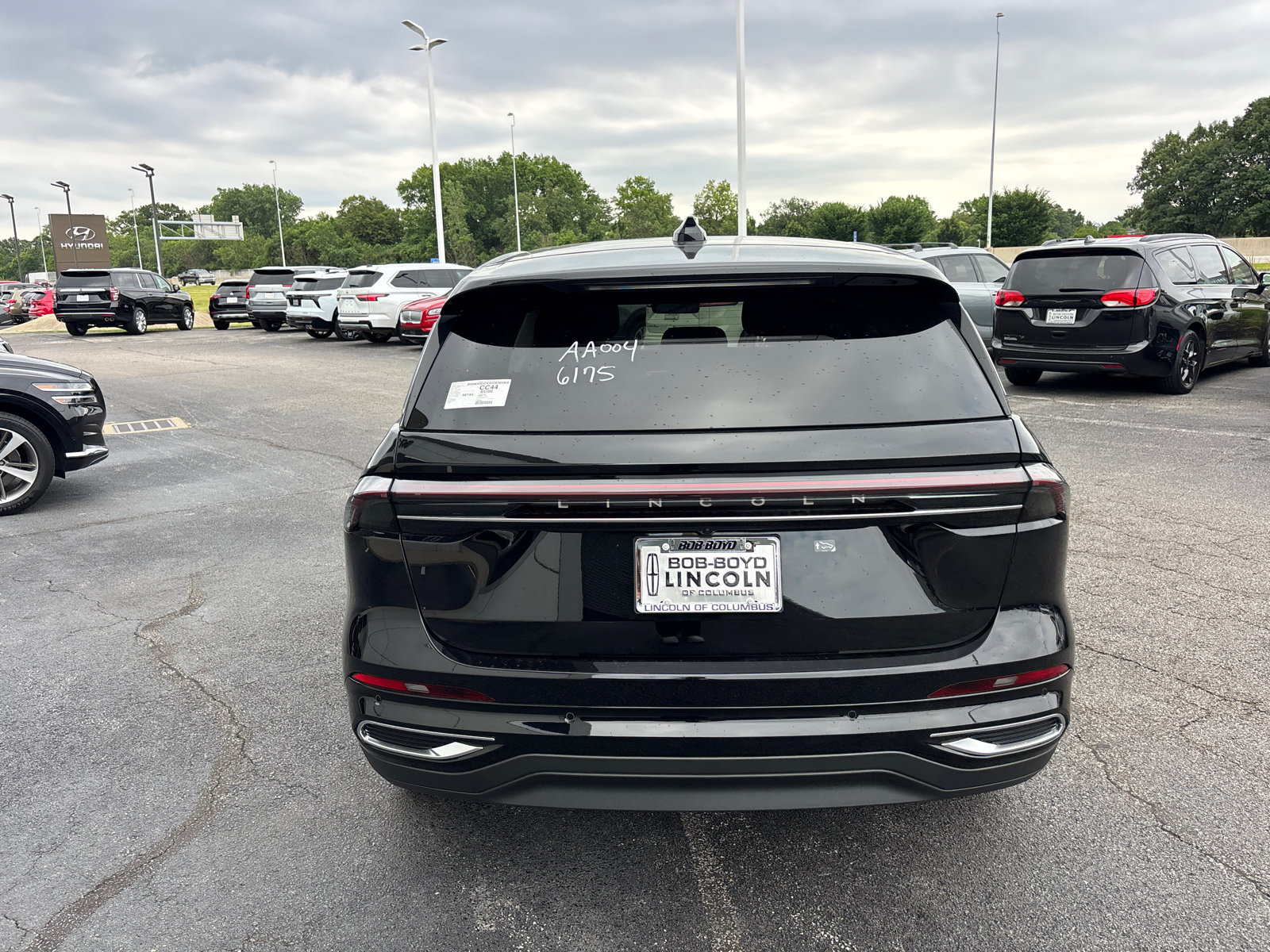 New 2026 Lincoln Nautilus Premier w/ Equipment Group 102A AWD/4WD image 6