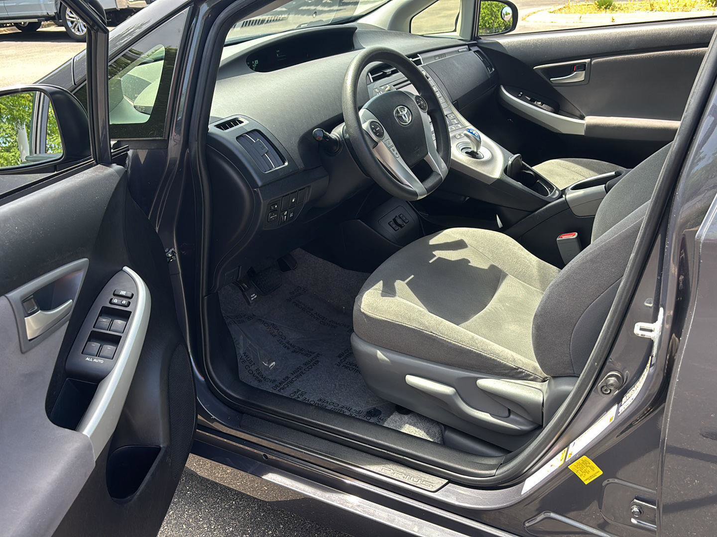 Used 2014 Toyota Prius Prime Plug-In Hybrid FWD image 2