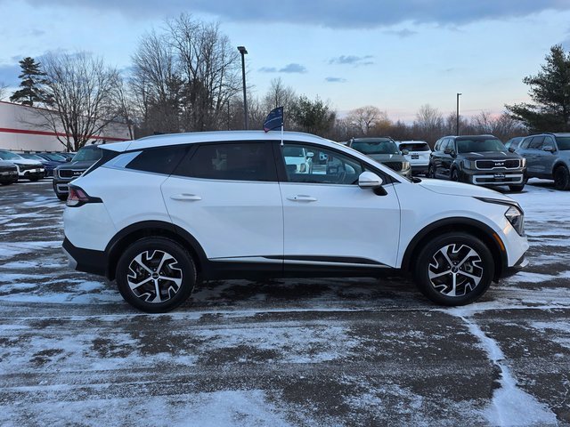 Certified 2023 Kia Sportage EX image 9