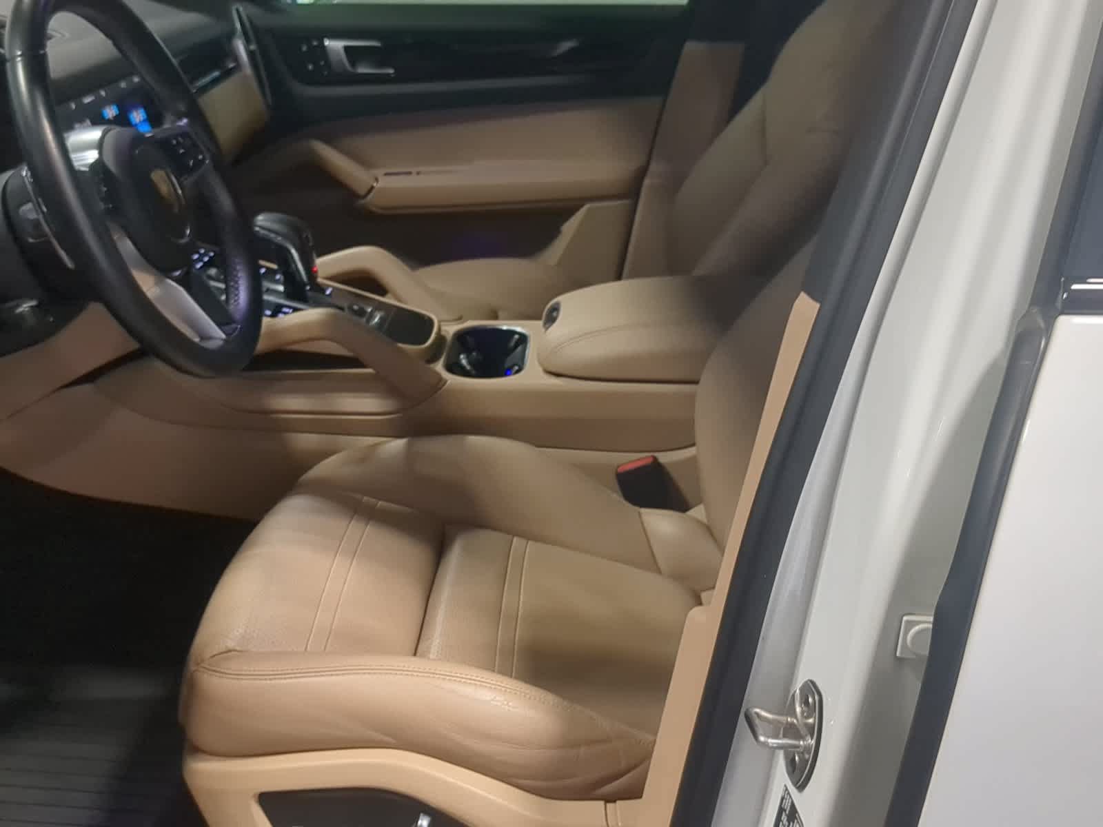 Used 2019 Porsche Cayenne S AWD/4WD image 16