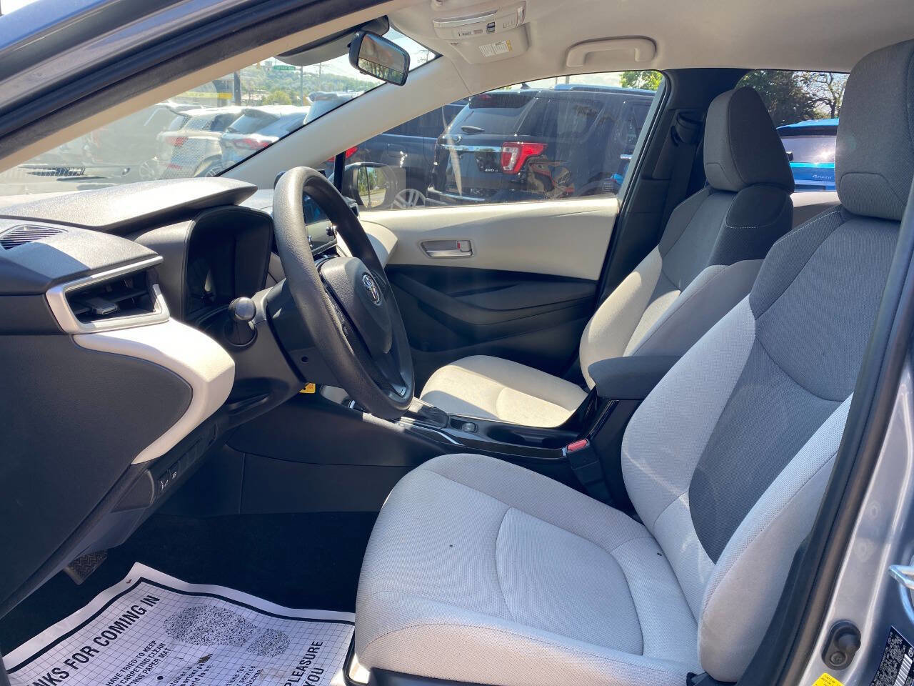 Used 2020 Toyota Corolla L FWD image 9
