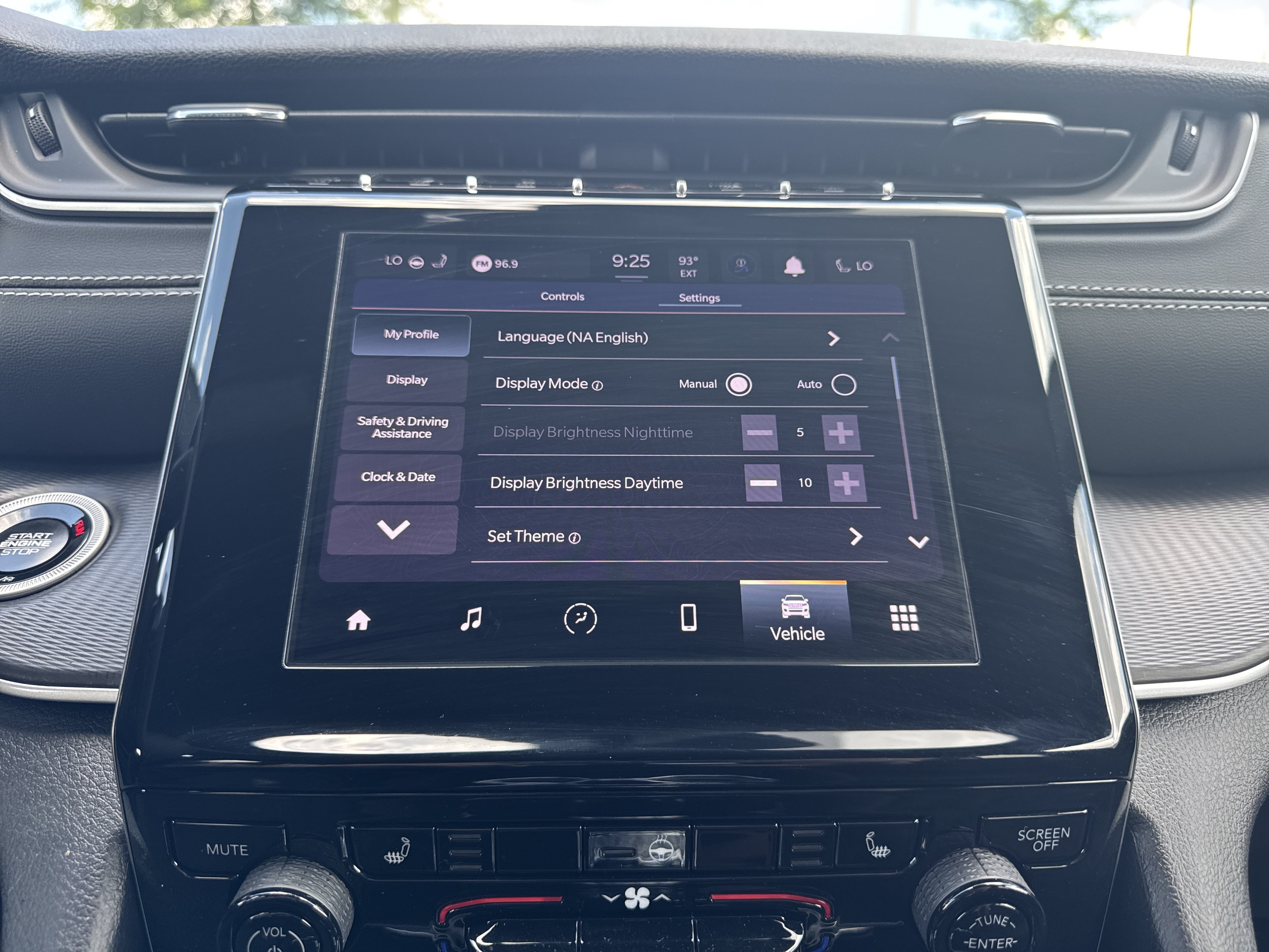 Certified 2024 Jeep Grand Cherokee Altitude AWD/4WD image 24