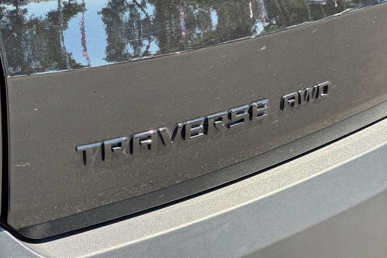 Used 2022 Chevrolet Traverse LS w/ Midnight/Sport Edition image 33