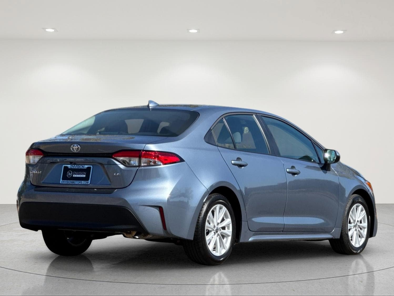 Used 2026 Toyota Corolla LE w/ LE Premium Package FWD image 6