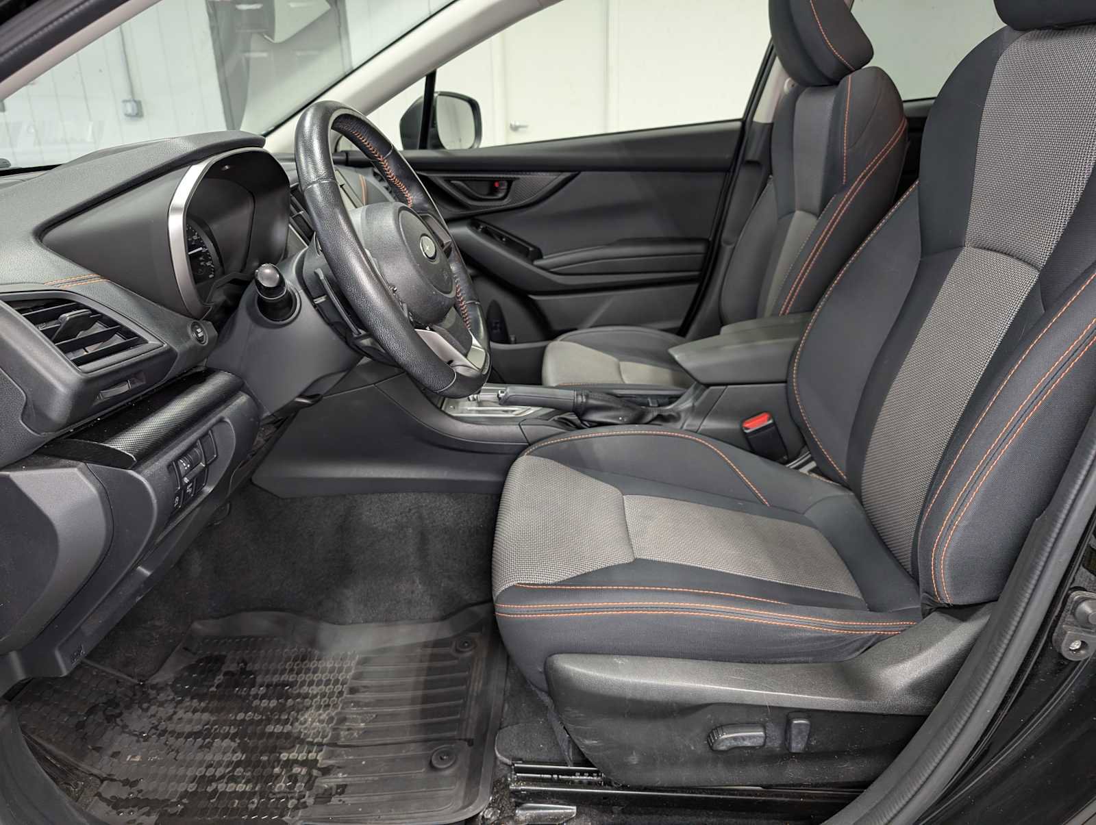 Used 2022 Subaru Crosstrek 2.0i Premium w/ Moonroof Package image 4