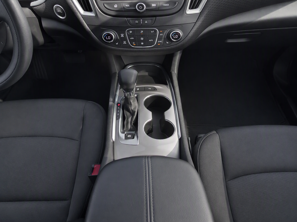 Used 2024 Chevrolet Malibu LT FWD image 11