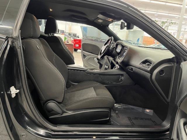 Used 2020 Dodge Challenger SXT RWD image 21