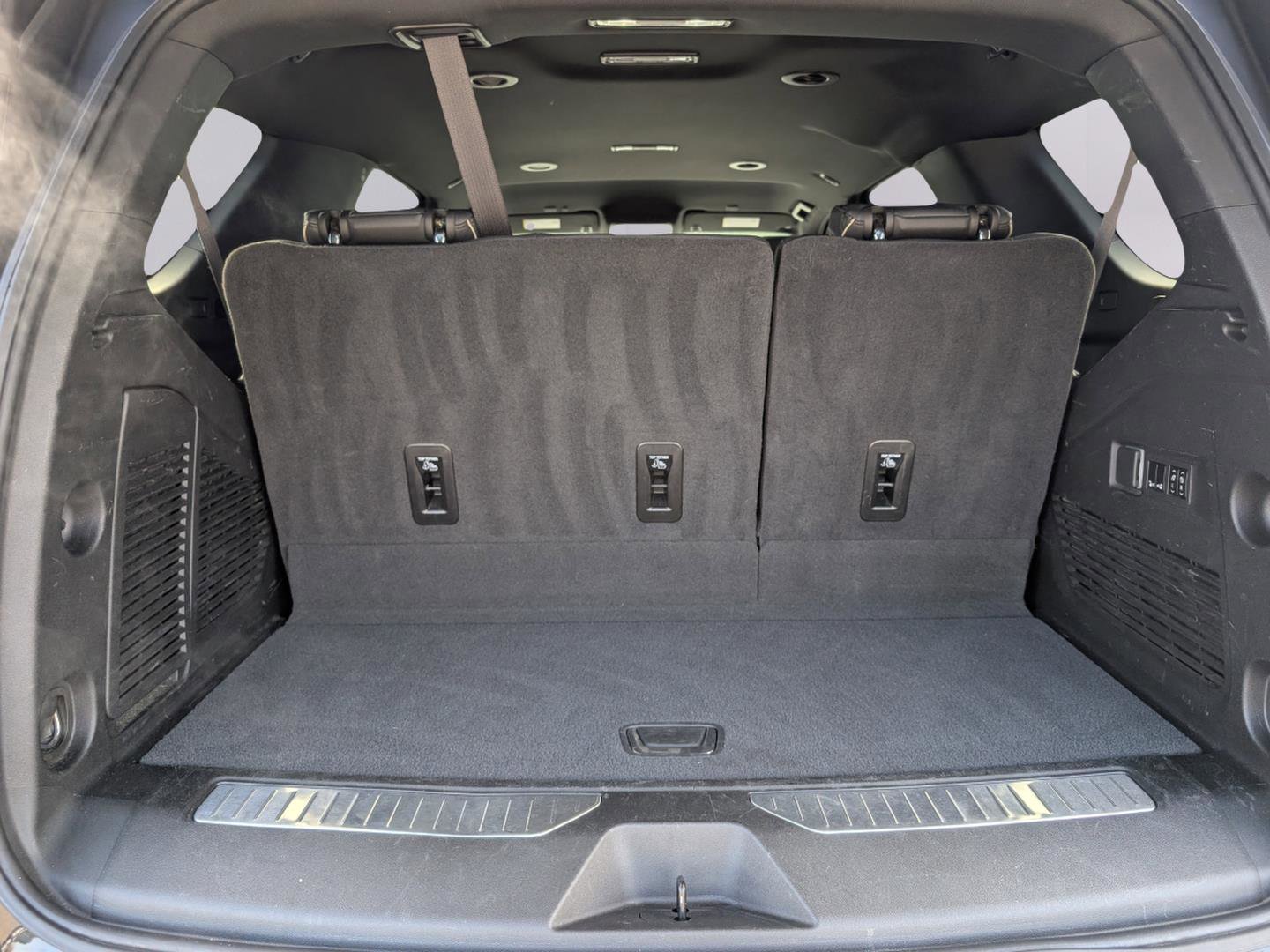 Used 2024 Chevrolet Tahoe Premier image 33