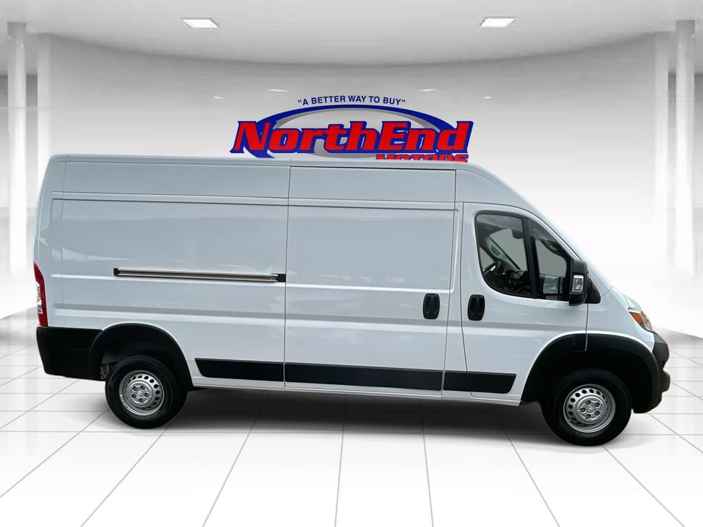Used 2025 RAM ProMaster 2500 w/ Convenience Group image 2