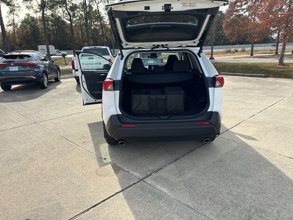 New 2025 Toyota RAV4 XLE image 29