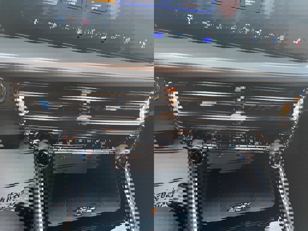 New 2026 Chevrolet Traverse LT w/ Driver Confidence Package image 23