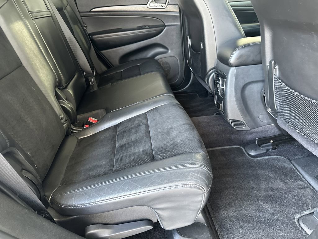 Used 2017 Jeep Grand Cherokee Altitude image 34